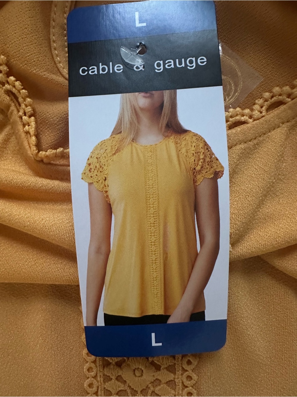 Beautiful Cable & Gauge Yellow Lace Sleeve Women’s Top - Picture 4 of 5